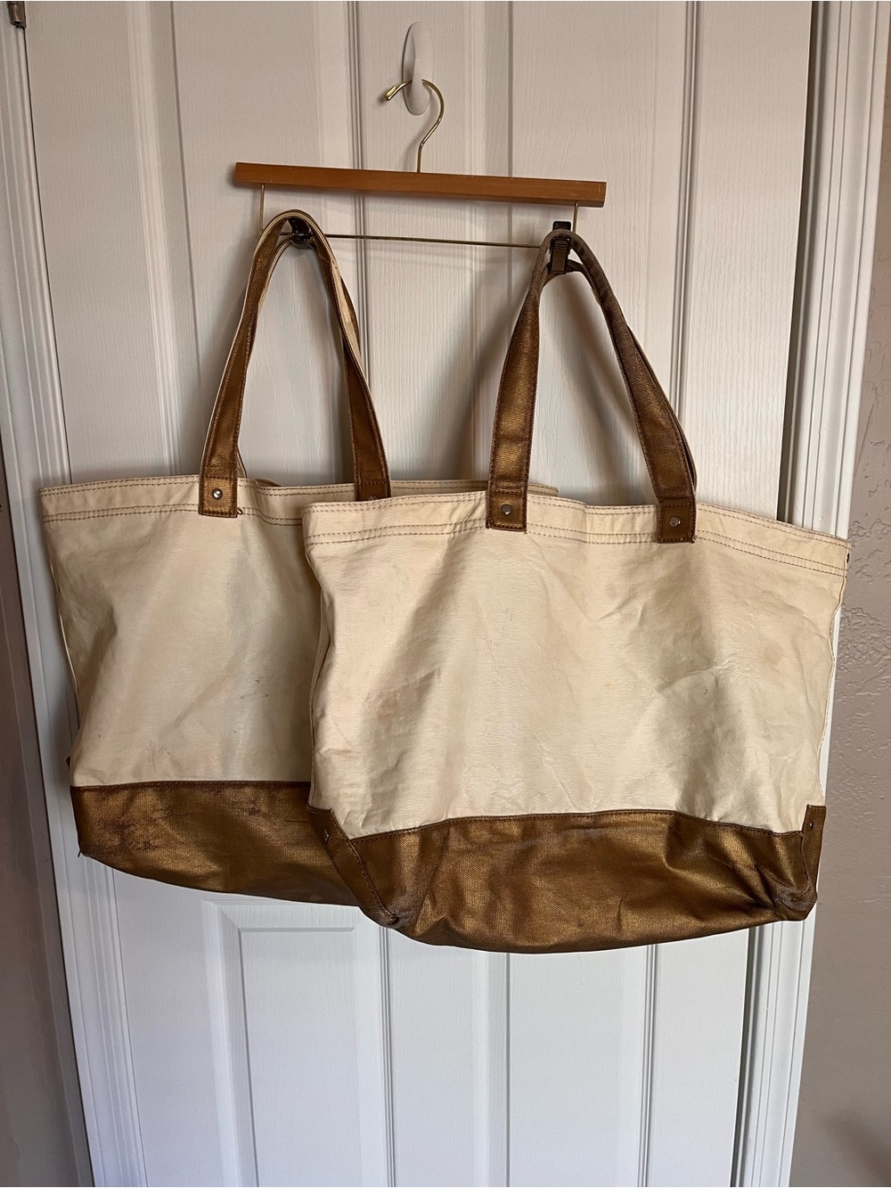 Two (2) Vintage Bath & Body Works Canvas Cream & Gold Tote Shoulder Beach Bags